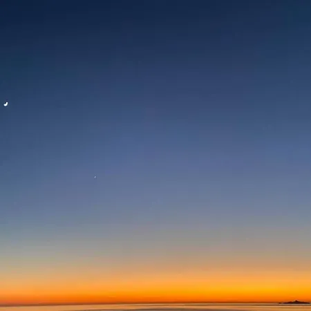 Magnifique T2 Neuf 40m2 Avec Balcon Au Trottel 4 Couchages Wifi Clim Parking A Pieds 100m *