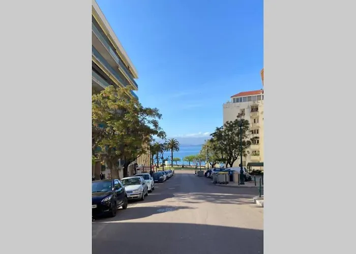 Magnifique T2 Neuf 40m2 Avec Balcon Au Trottel 4 Couchages Wifi Clim Parking à Pieds 100m